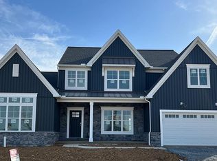 124 Wyndale Dr, Ephrata, PA 17522