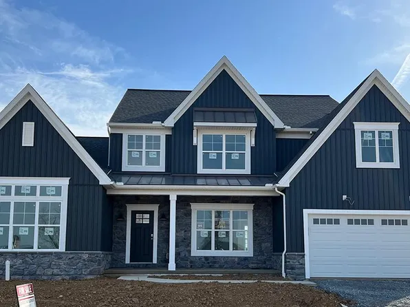 124 Wyndale Dr, Ephrata, PA 17522