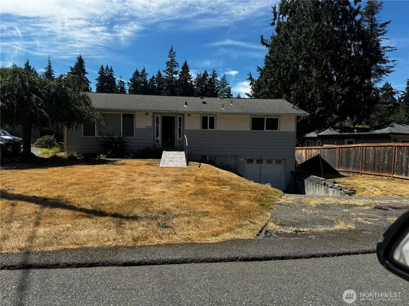 5302 East Dr, Everett, WA 98203