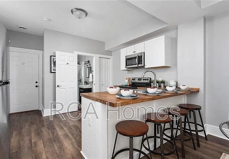 1024 Orange St — Photo 2