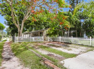 317 6th St, Jupiter, FL 33458