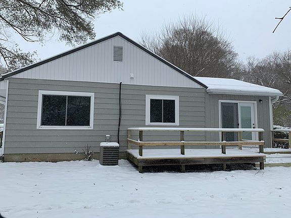 5th image of 216 Adaline St