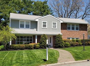 28 Saldo Cir, New Rochelle, NY 10804