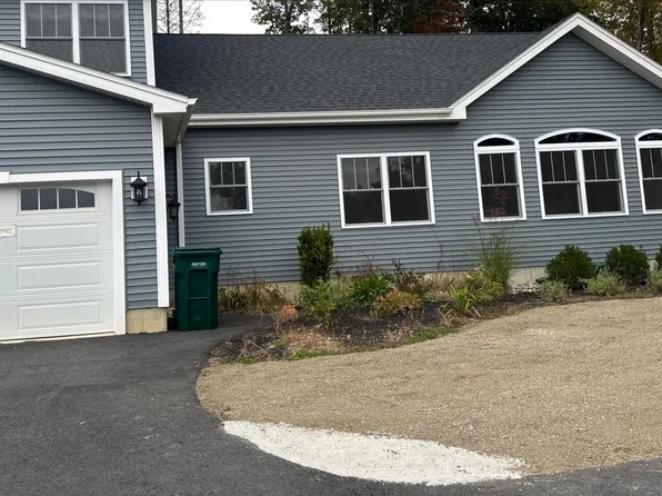 15 Sprague Mill Rd, Bedford, NH 03110