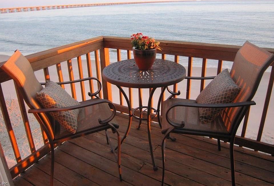 1st image of 2528 Seaview Ave