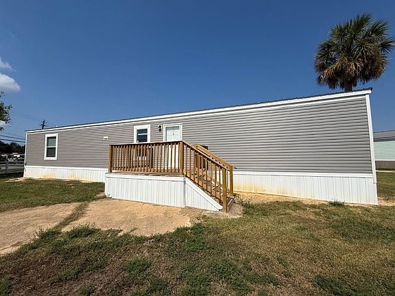 3rd image of Creekside Willows 2800 19th Ave Lot 9