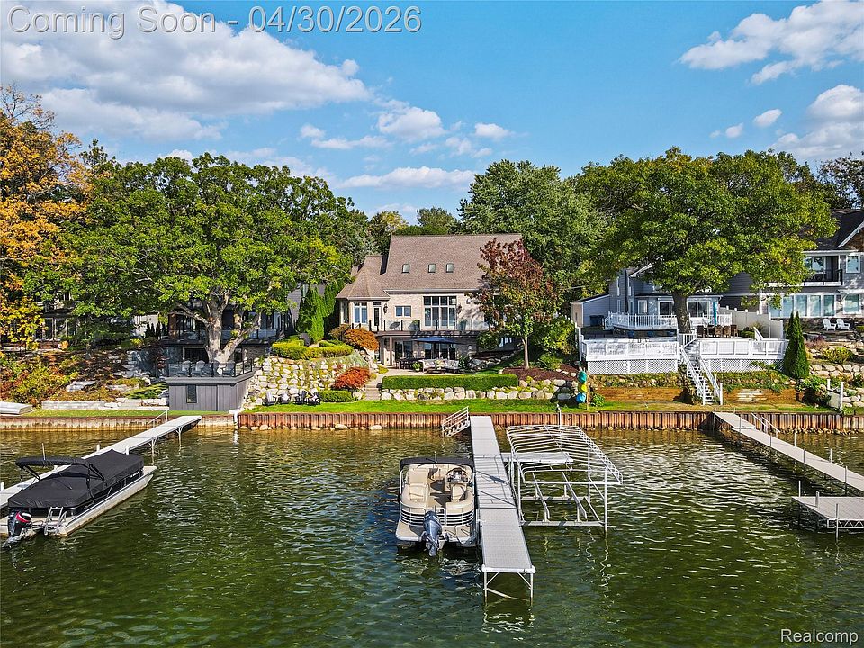 1st image of 12210 Mantawauka Dr