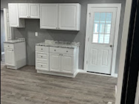 5th image of 49 Liberty St APT 1
