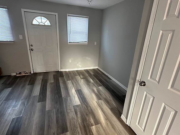 3rd image of 24 3rd Ave