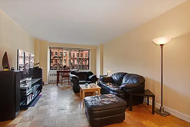 Rented by Nest Seekers International