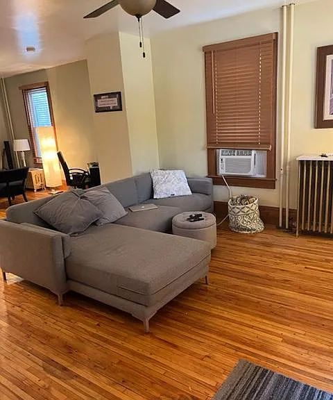 2717 Girard Ave S #102 — Photo 8