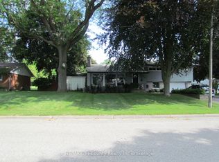 30 Fairfield Cres, Tillsonburg, ON N4G2B4