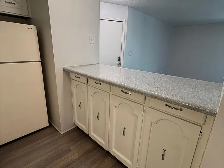 6504 Ravena Rd — Photo 26
