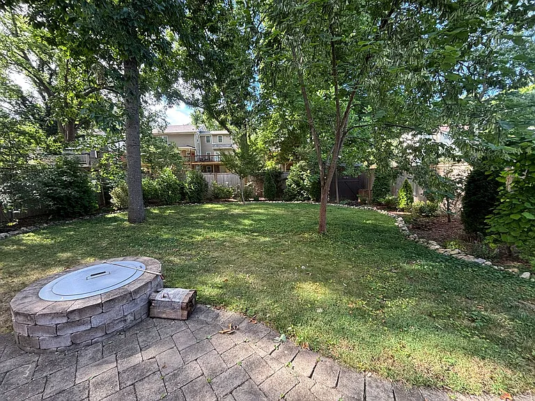 2412 Alberta Ave SW — Photo 87