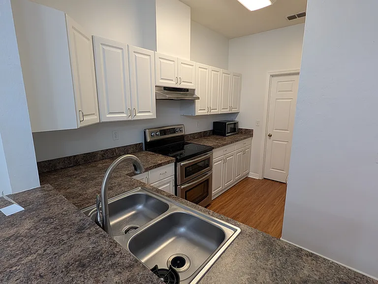 218 SW 145th Dr #19 — Photo 7