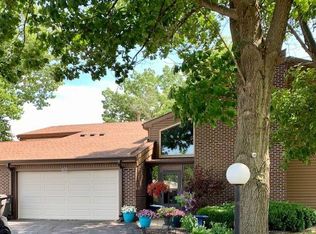 27-2 S Shorewood Dr S, Danville, IL
