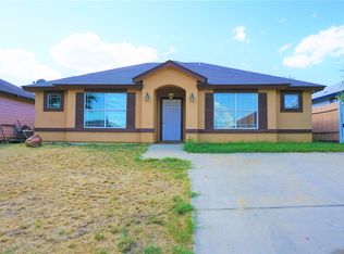 5766 Saint Charles Loop, Laredo, TX 78046