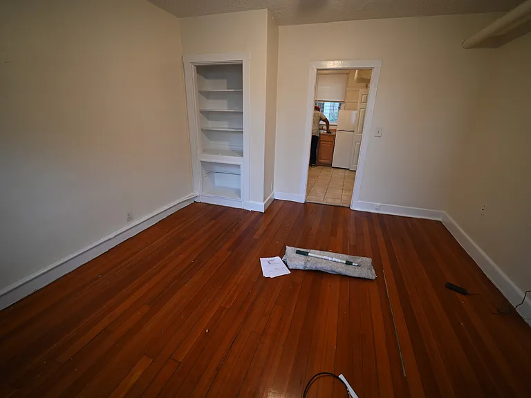 524 Cambridge St #2 — Photo 2