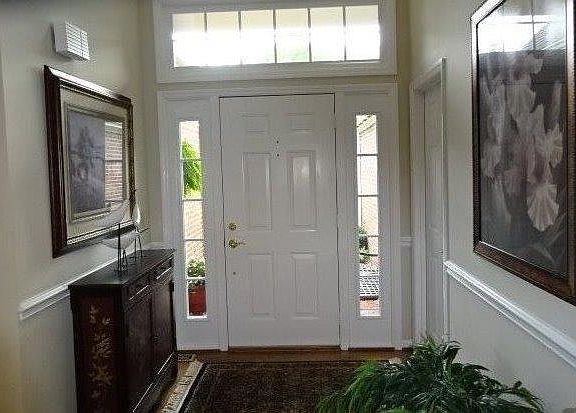 3rd image of 3919 Carriage Hill Ln