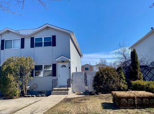 25 Futurity Pl, Staten Island, NY 10312