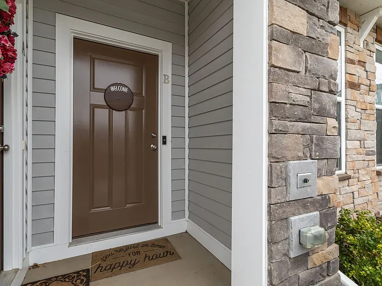 642 Brookwood Glen Ter #B — Photo 2
