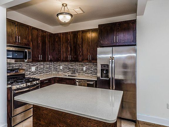 4th image of 90 Bay Landing St #2K