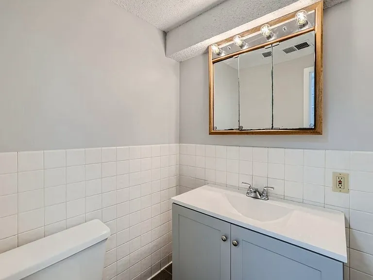 3811 France Ave S — Photo 11