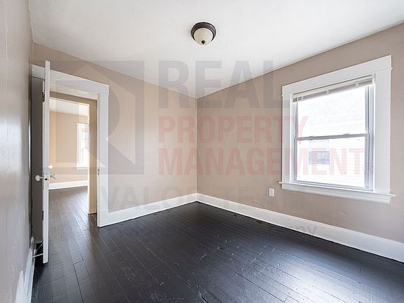 5th image of 11921 Honeydale Ave