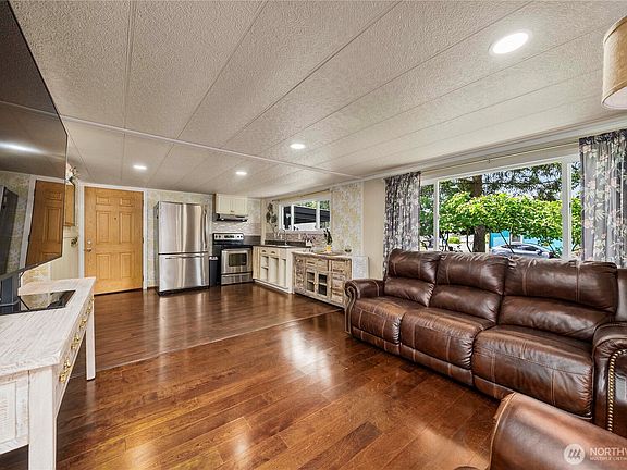 4th image of 1921 208th Street E #9