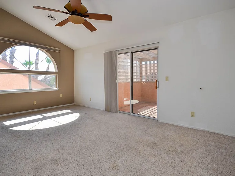 2911 Country Club Dr — Photo 20