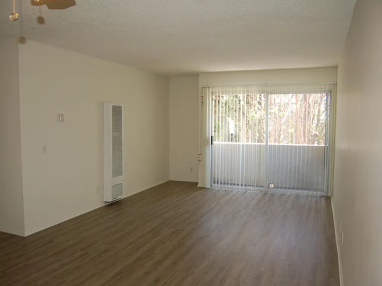 1232 Harvard St #7 — Photo 5