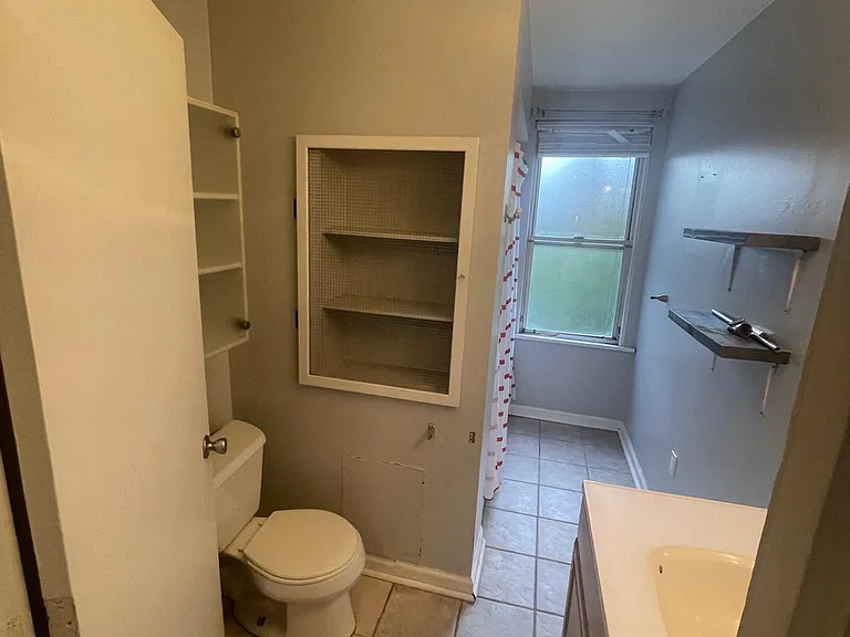 219 Clifton Ave #2 — Photo 5