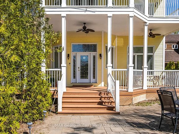 5th image of 1107 Tiny Beaches Rd S