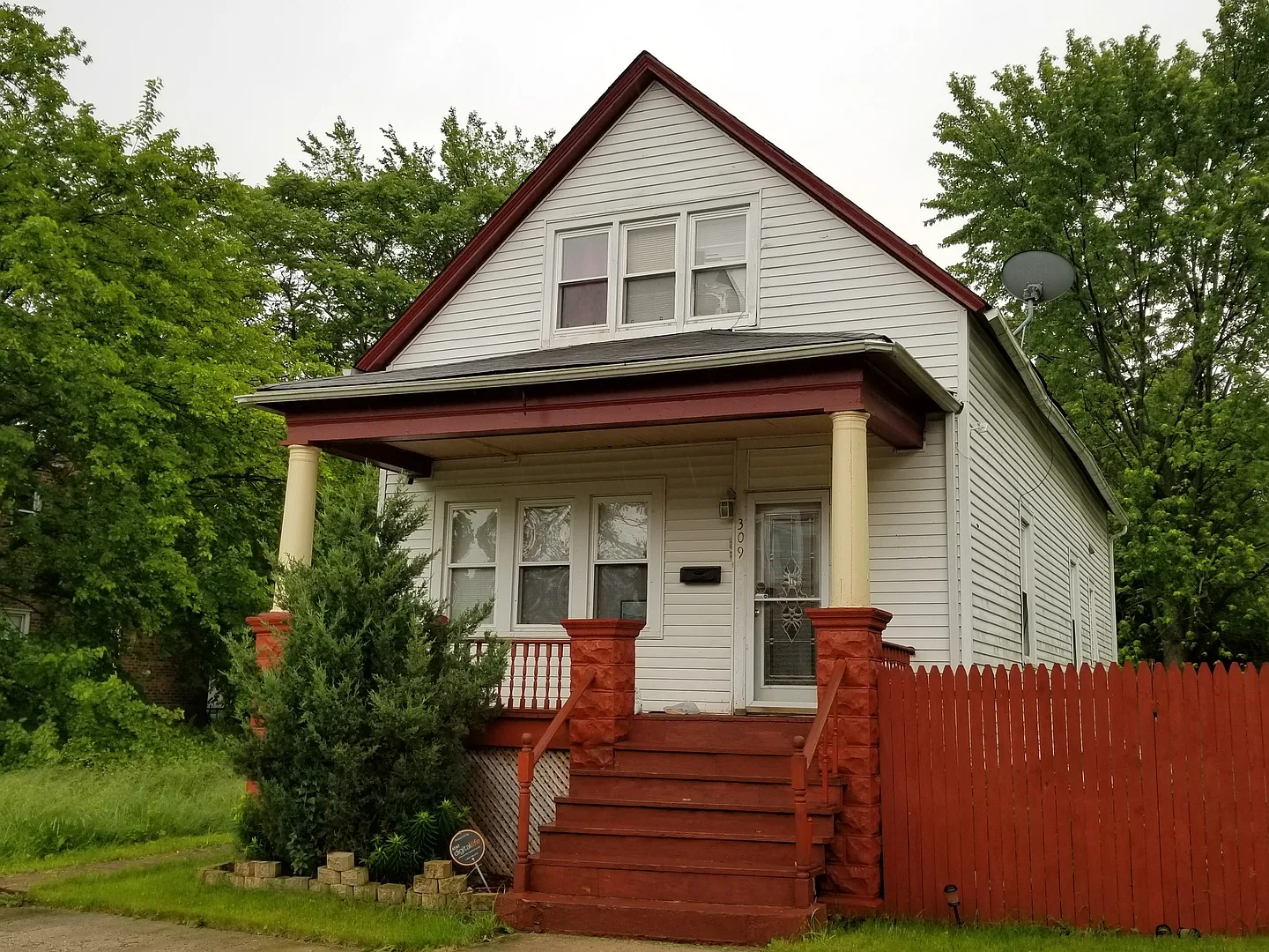 309 W 116th St photo 1