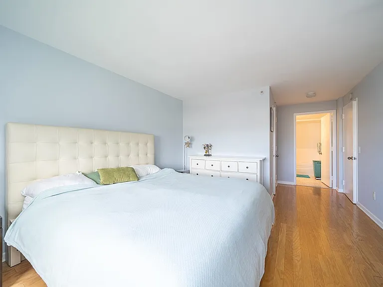 700 Grove St #11S — Photo 15