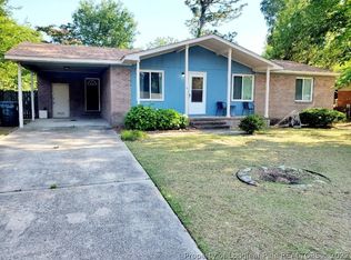 6617 Vaughn Rd, Fayetteville, NC 28304