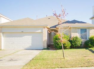 13913 Lampting Dr, Pflugerville, TX 78660