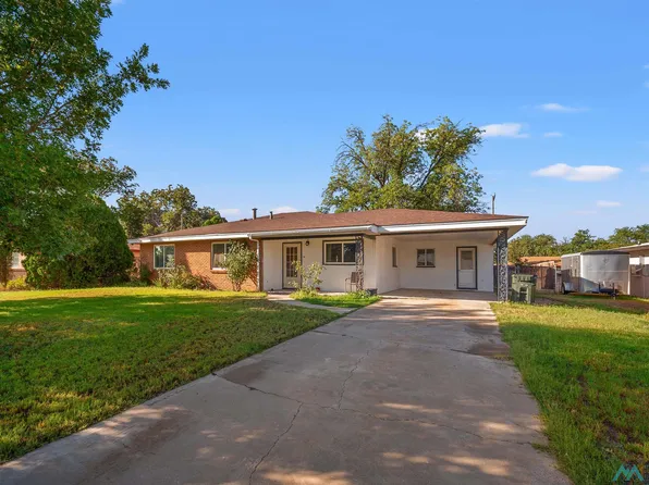 1305 S Country Club Cir, Carlsbad, NM 88220