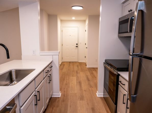 104 E 28th Ter #100-12