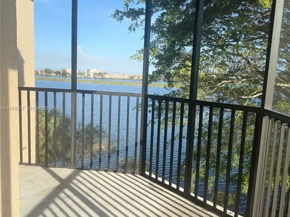 605 Ives Dairy Rd #3067, Miami, FL 33179