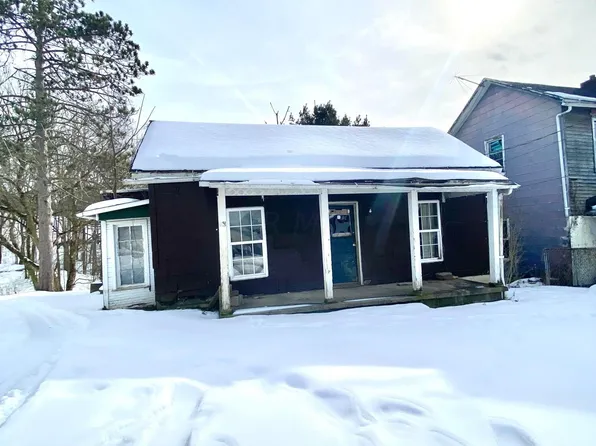 113 Church St, Corning, OH 43730