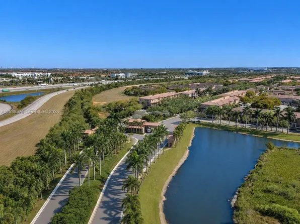 966 SW 147th Ave, Hollywood, FL
