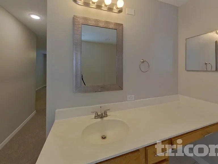 1730 Sunset Ridge Dr — Photo 8