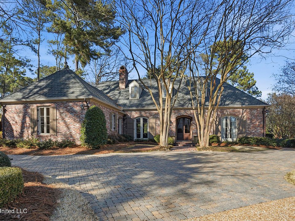 1st image of 114 Meadowbrook N