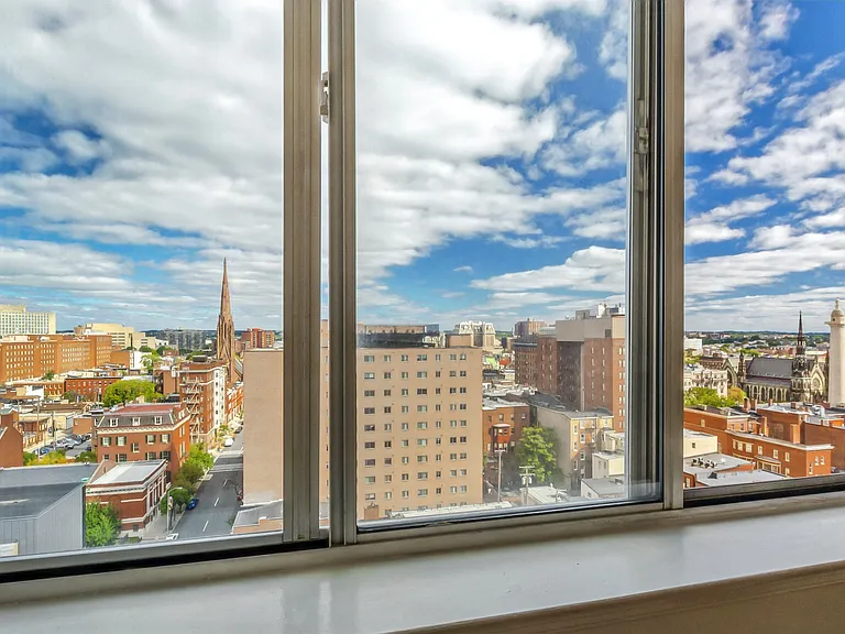 Gallery Tower — Photo 10
