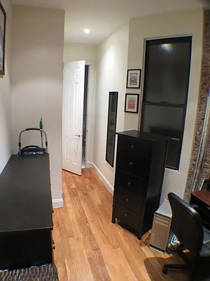 Rented by Glasser Realty LLC | media 4