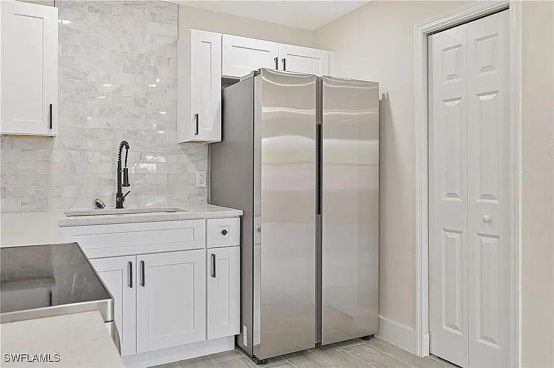 3 bed, 2.0 bath, 2050 sqft, $1,800 — Photo 3