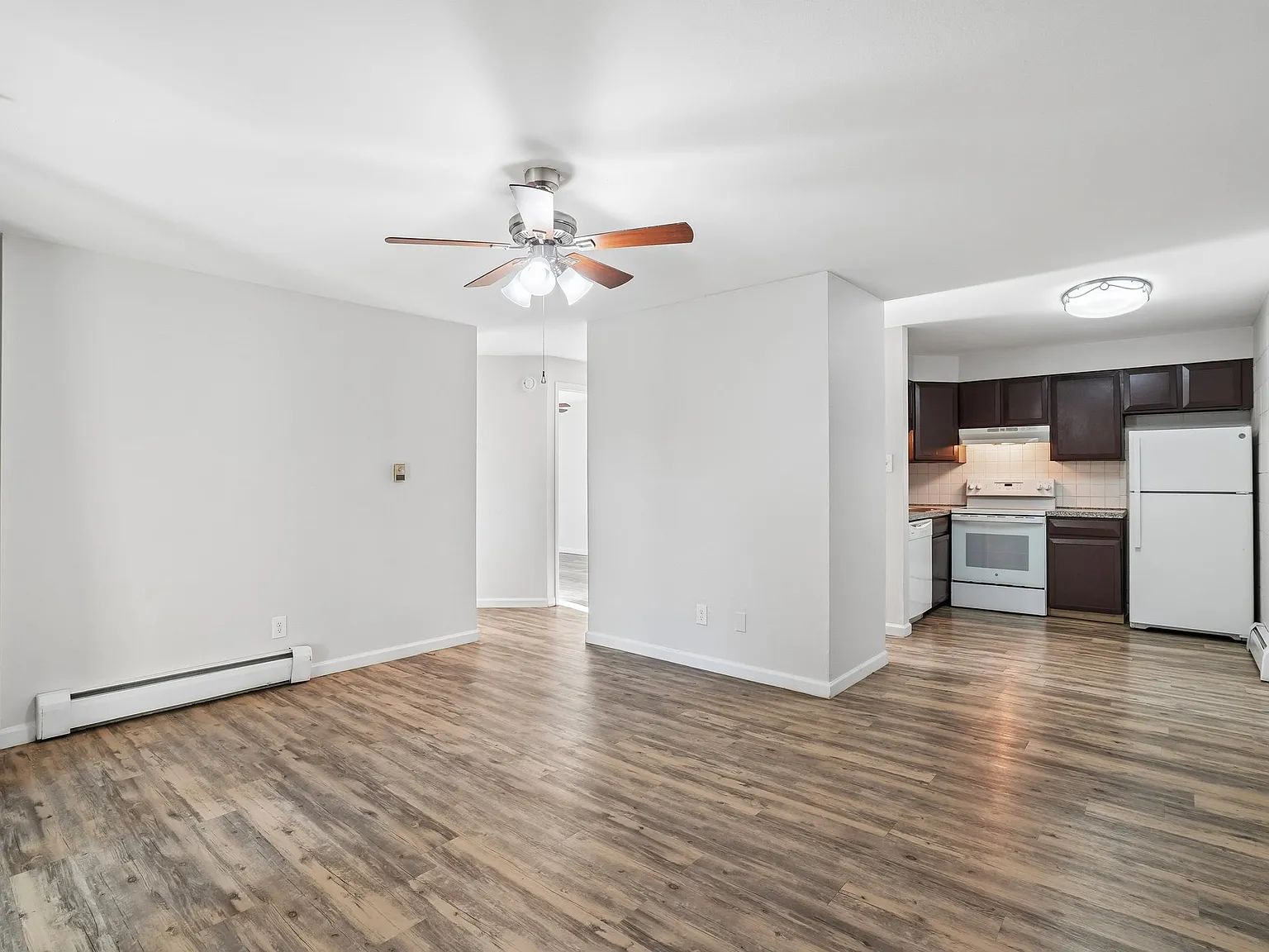 Larimar Apartments — Photo 3