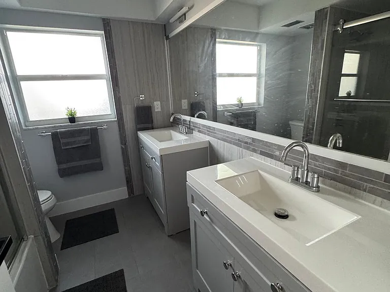 400 Capri Blvd — Photo 14