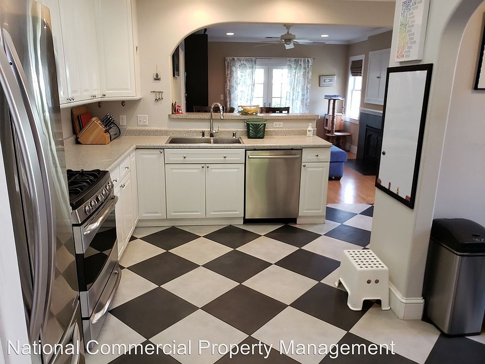 1st image of 258 Grand St